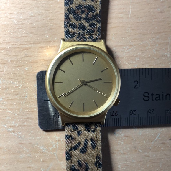 Komono Ladies Watch- leopard print band and gold tone - Picture 9 of 10